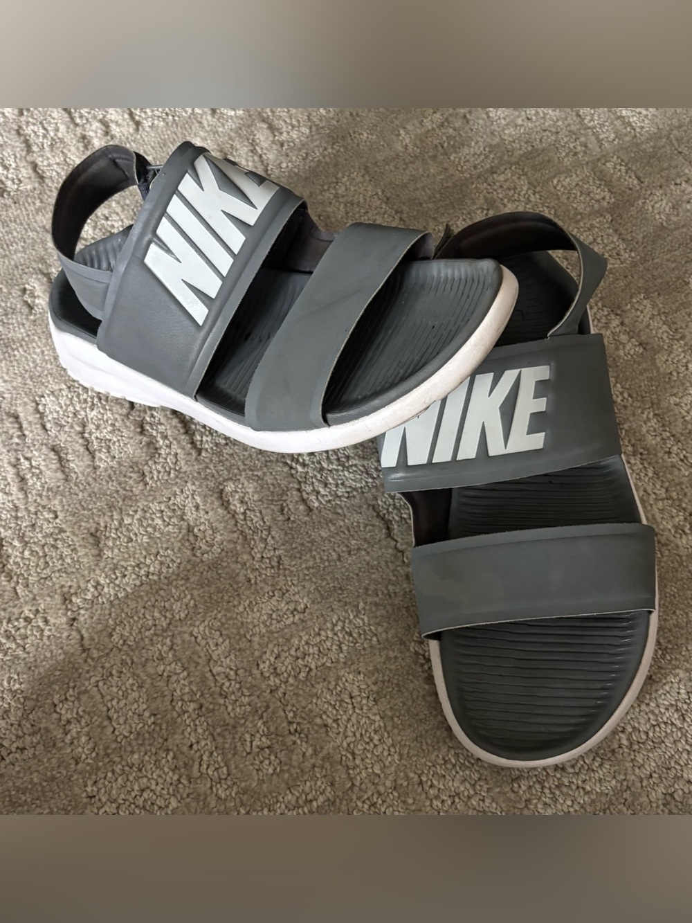 Nike Tanjun Sandals (Cool Grey/White Style: 882694-002)